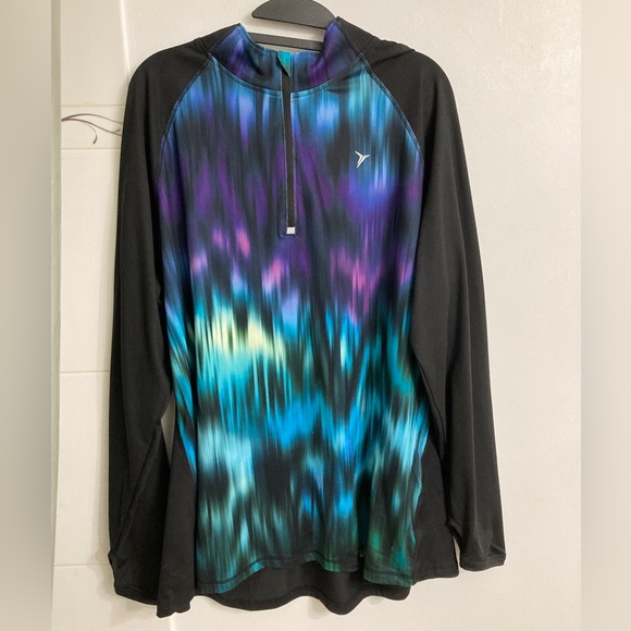 Old Navy Tops - NWT Old Navy Half Zip black with color Pullover long sleeve